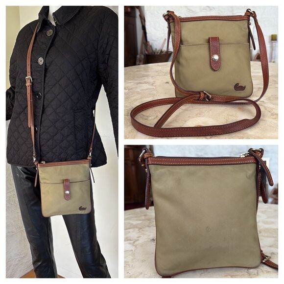 Dooney & Bourke Crossbody Bag Nylon & Leather Duck Logo - Picture 1 of 16